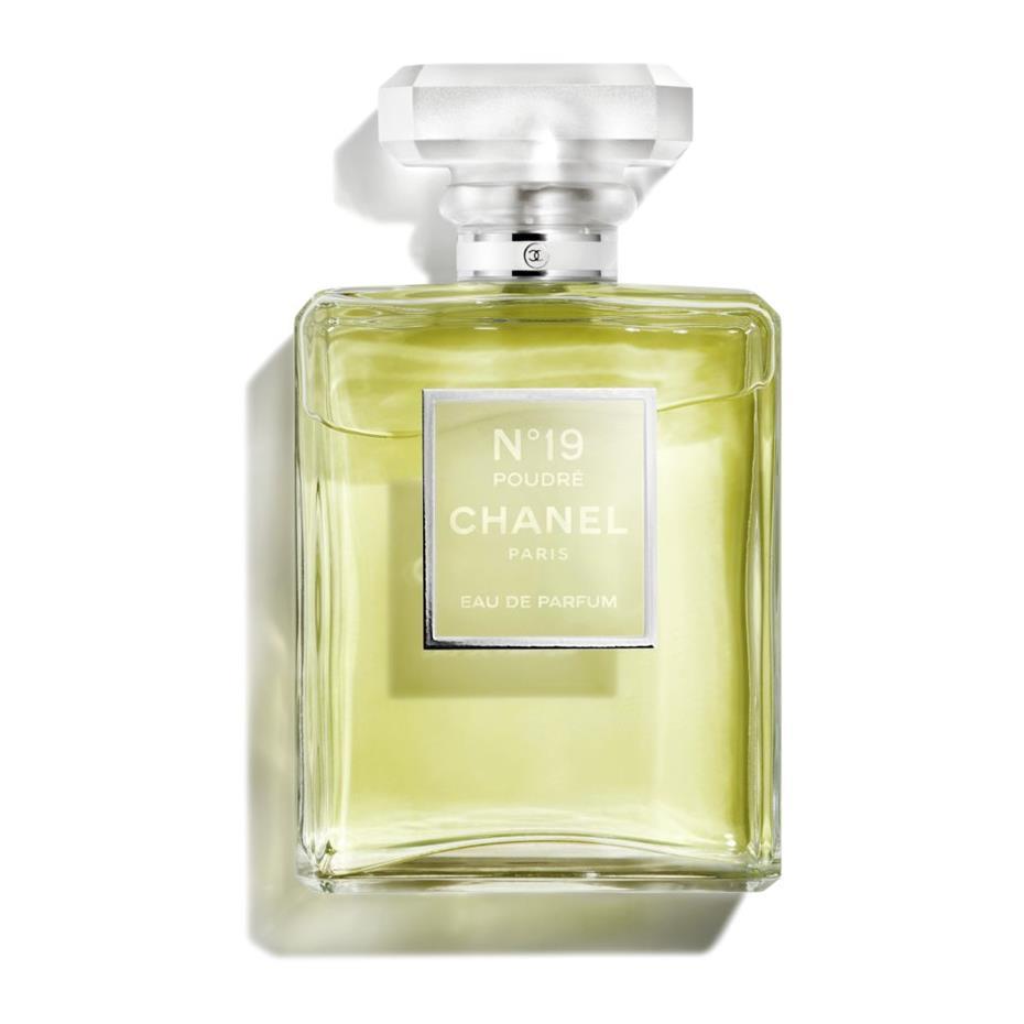 Poudre Parfumée Pour Le Corps Chanel Parfums N°19 POUDRÉ CHANEL | April